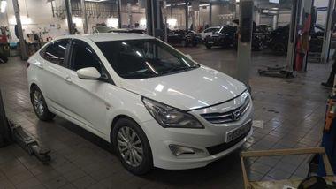 Hyundai Solaris 2015 года, 115 275 км - вид 2
