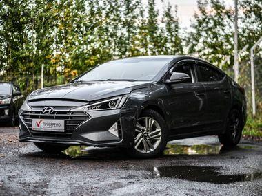 Hyundai Elantra 2019 года, 520 000 км - вид 1