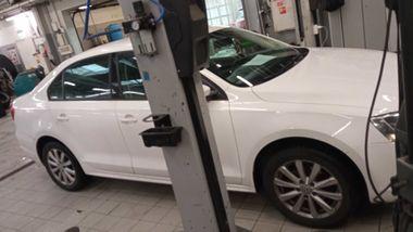Volkswagen Jetta 2014 года, 75 391 км - вид 1