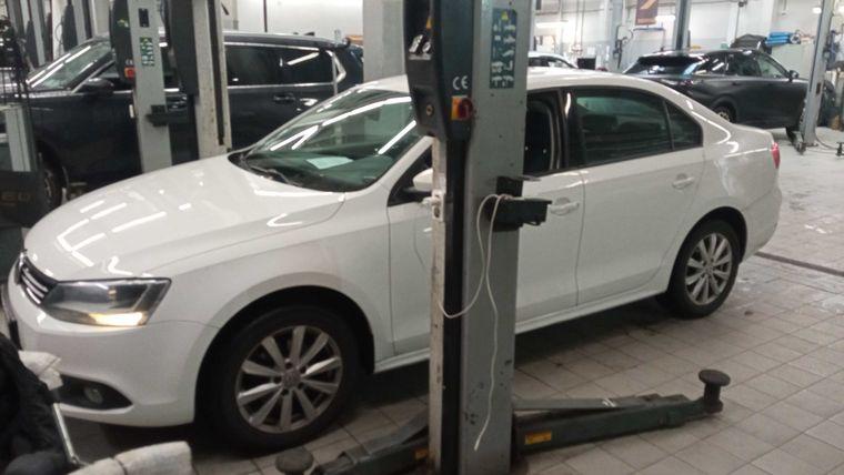 Volkswagen Jetta 2014 года, 75 391 км - вид 2