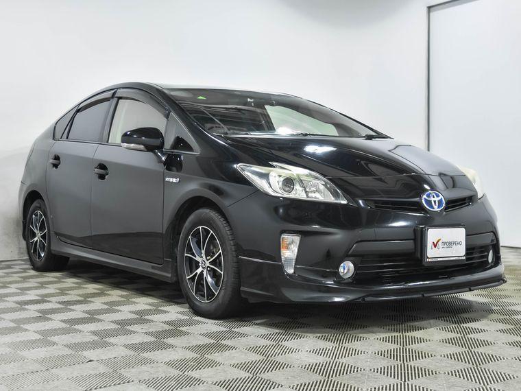 Toyota Prius, 2015 - вид 2