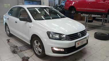 Volkswagen Polo 2015 года, 121 058 км - вид 1