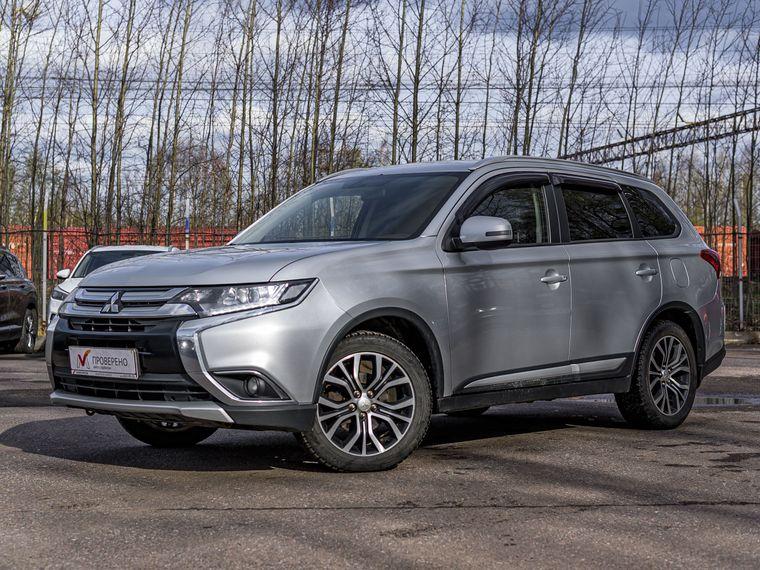 Mitsubishi Outlander 2018 года, 243 666 км - вид 1