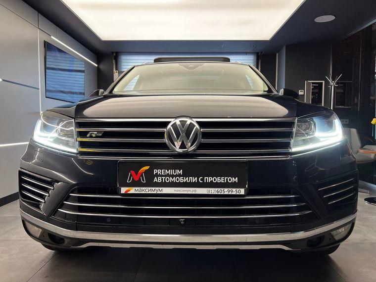 Volkswagen Touareg 2018 года, 155 417 км - вид 2