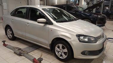 Volkswagen Polo 2011 года, 250 000 км - вид 2