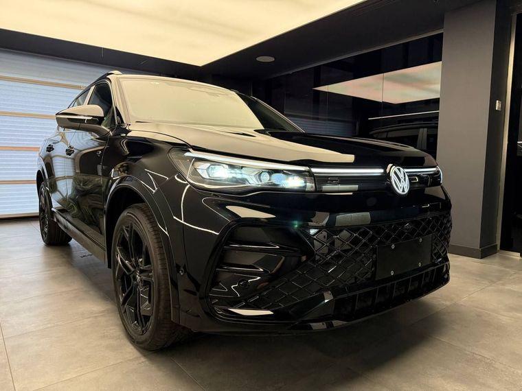 Volkswagen Tiguan L,  - вид 1