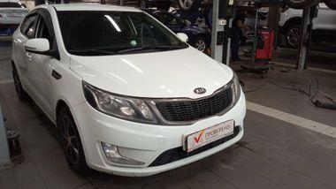 Kia Rio 2013 года, 163 269 км - вид 2