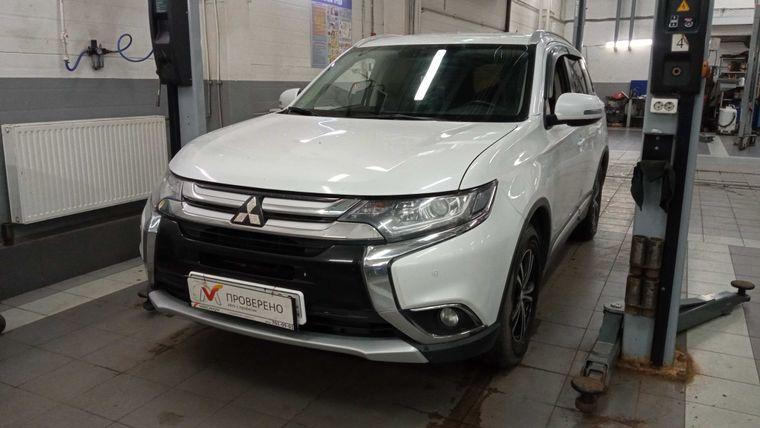 Mitsubishi Outlander 2015 года, 164 058 км - вид 1