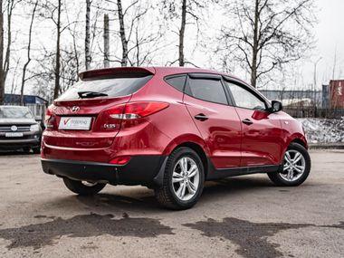 Hyundai ix35 2010 года, 217 228 км - вид 2