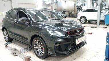 Geely Coolray 2021 года, 80 000 км - вид 2