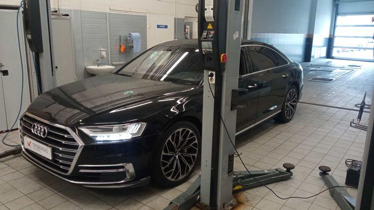 Audi A8 2019 года, 129 865 км - вид 1