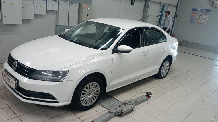 Volkswagen Jetta, 2015