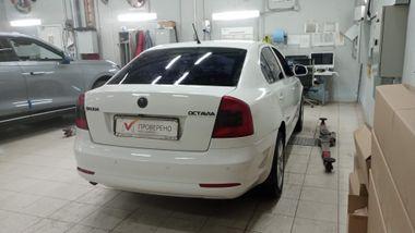 Skoda Octavia 2011 года, 249 776 км - вид 2