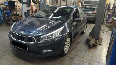 Kia Ceed 2014 года, 244 000 км - вид 1