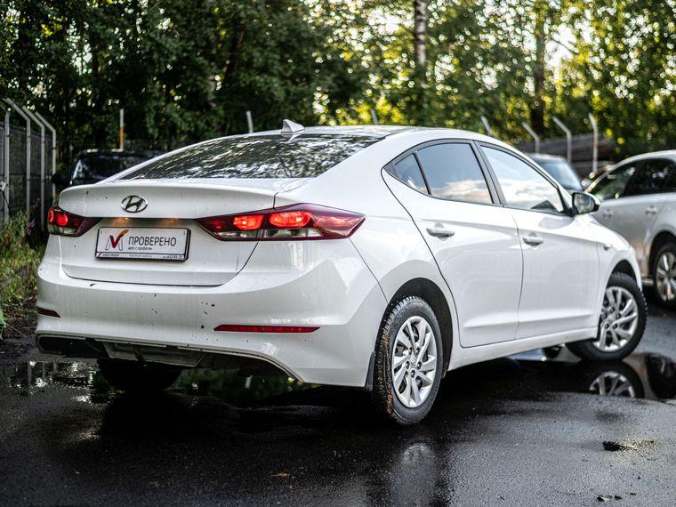 Hyundai Elantra,  - вид 1