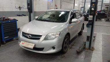 Toyota Corolla Fielder 2011 года, 150 000 км - вид 1