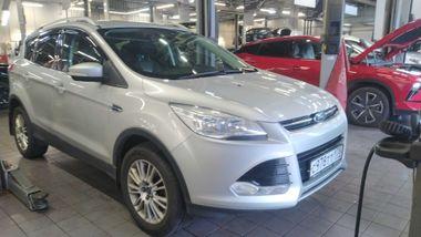 Ford Kuga 2015 года, 133 189 км - вид 1