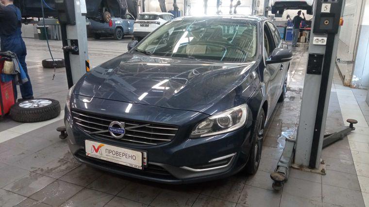 Volvo S60 2014 года, 139 835 км - вид 1