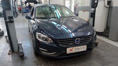 Volvo S60 2014 года, 139 835 км - вид 2
