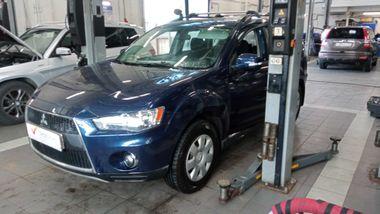 Mitsubishi Outlander 2011 года, 204 486 км - вид 1