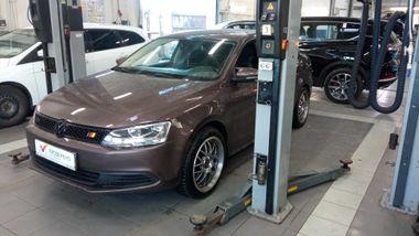 Volkswagen Jetta 2014 года, 180 310 км - вид 1