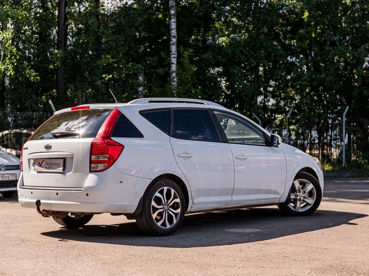 Kia Ceed 2011 года, 327 100 км - вид 2