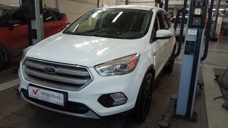Ford Kuga 2017 года, 167 027 км - вид 1