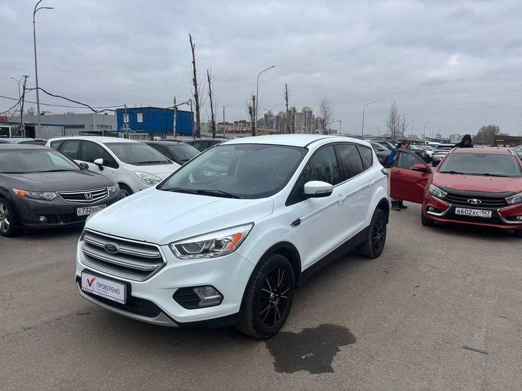 Ford Kuga, 2017