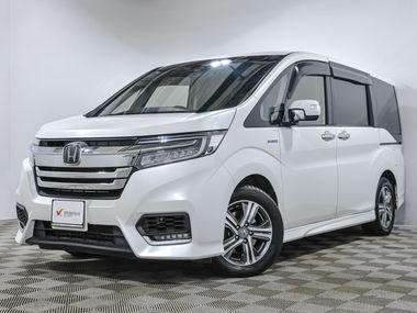 Honda Stepwgn 2018 года, 124 630 км - вид 2