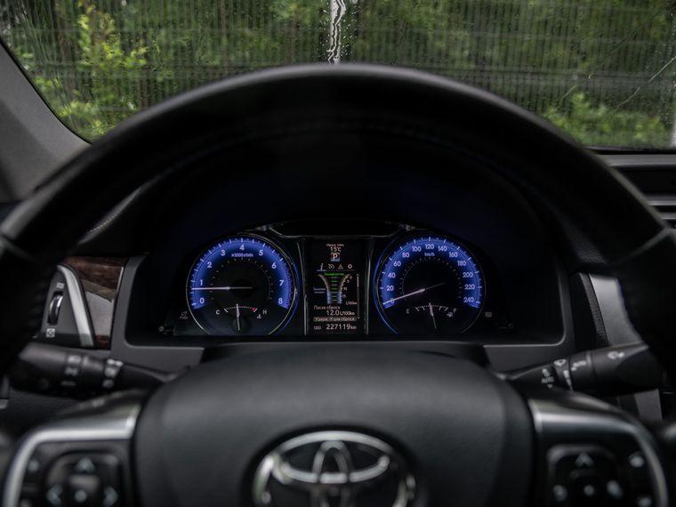 Toyota Camry,  - вид 4