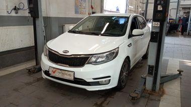 Kia Rio 2017 года, 124 359 км - вид 1