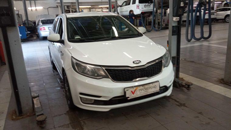 Kia Rio 2017 года, 124 359 км - вид 2