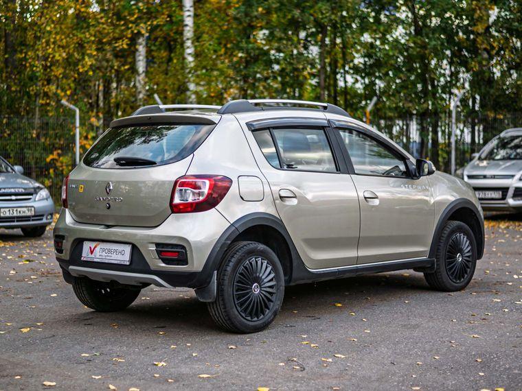 Renault Sandero 2018 года, 54 934 км - вид 2