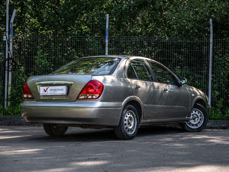 Nissan Bluebird Sylphy,  - вид 1