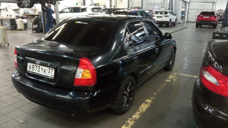 Hyundai Accent,  - вид 2