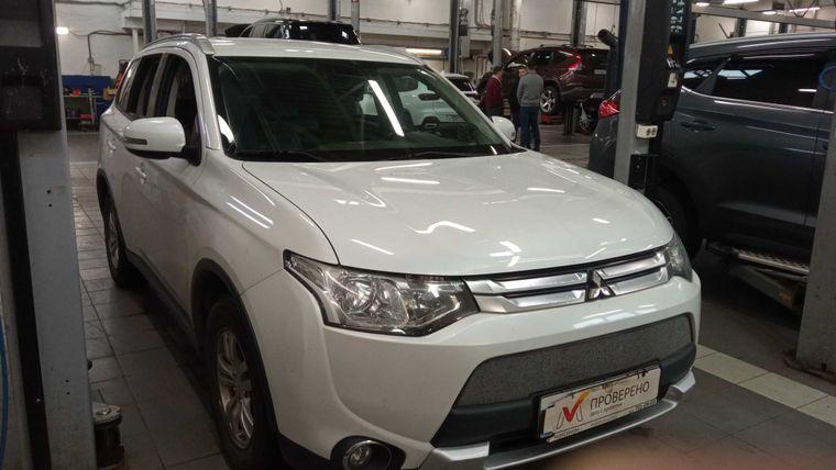Mitsubishi Outlander 2014 года, 114 913 км - вид 2