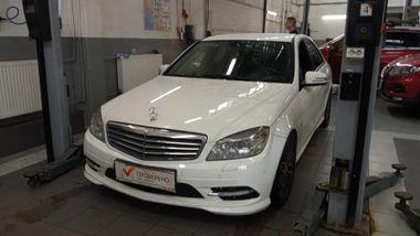 Mercedes-Benz C-класс 2010 года, 206 257 км - вид 1