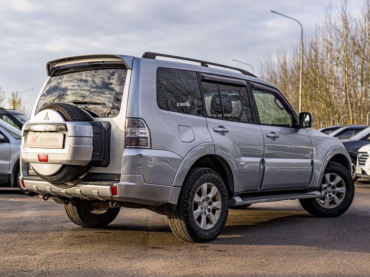 Mitsubishi Pajero 2011 года, 322 057 км - вид 2
