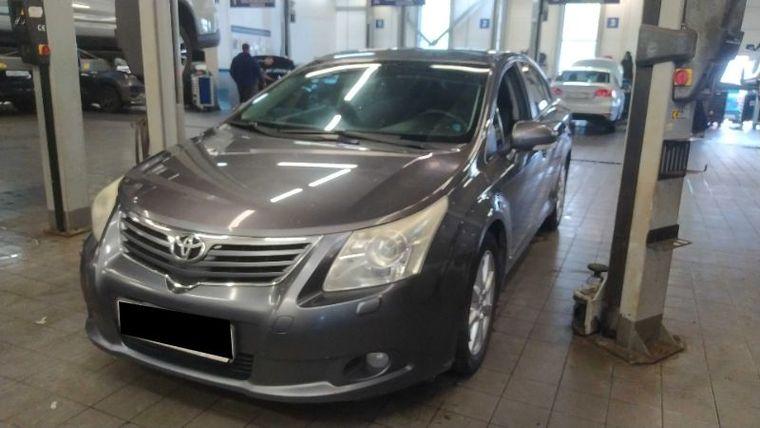 Toyota Avensis 2010 года, 379 085 км - вид 1