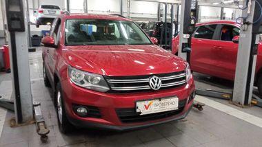 Volkswagen Tiguan 2014 года, 180 843 км - вид 2
