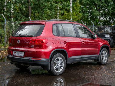 Volkswagen Tiguan 2014 года, 180 843 км - вид 2