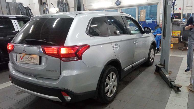 Mitsubishi Outlander,  - вид 2