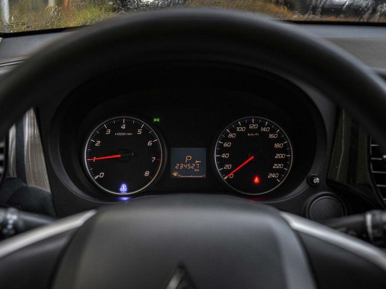 Mitsubishi Outlander,  - вид 4