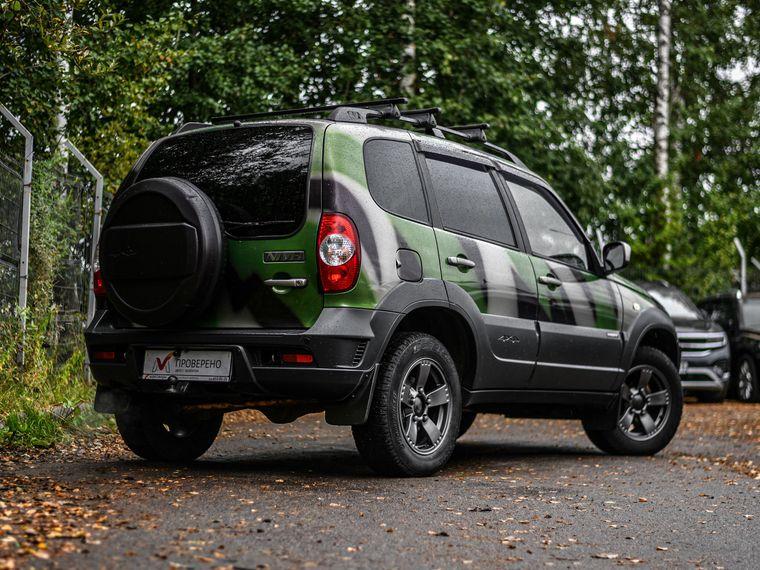 Chevrolet Niva,  - вид 1
