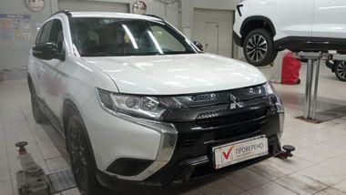 Mitsubishi Outlander 2021 года, 90 090 км - вид 1