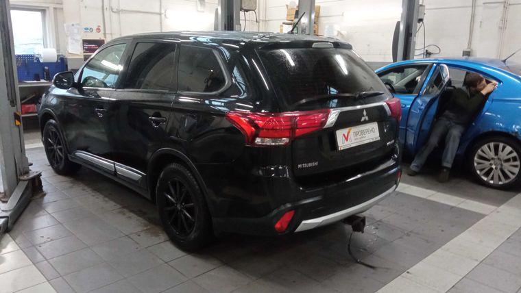 Mitsubishi Outlander,  - вид 3