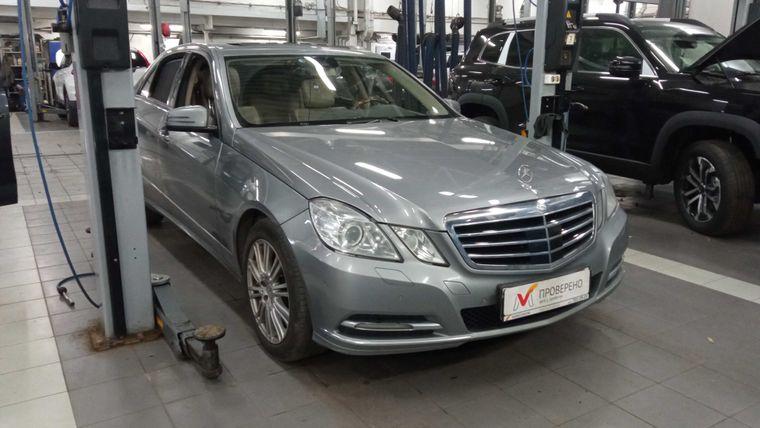 Mercedes-Benz E-класс 2011 года, 372 816 км - вид 2