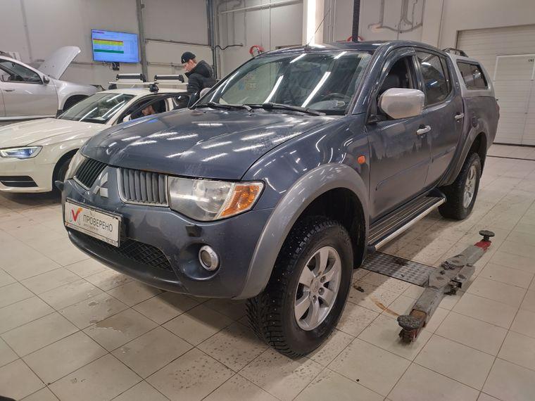 Mitsubishi L200 2008 года, 393 728 км - вид 1