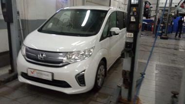 Honda Stepwgn 2015 года, 193 413 км - вид 1