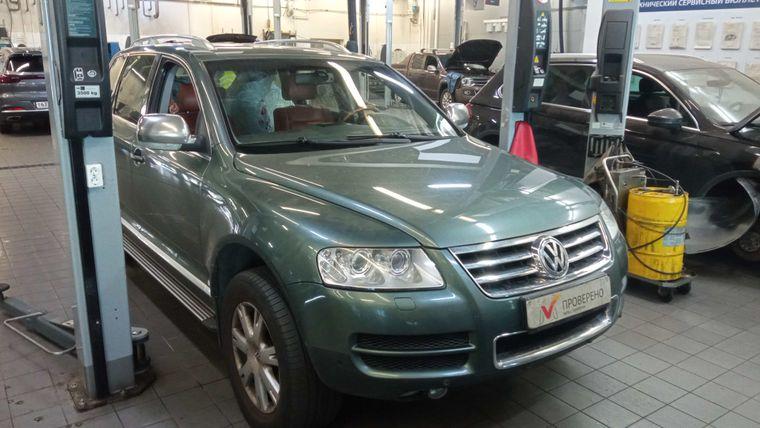 Volkswagen Touareg 2005 года, 221 913 км - вид 2